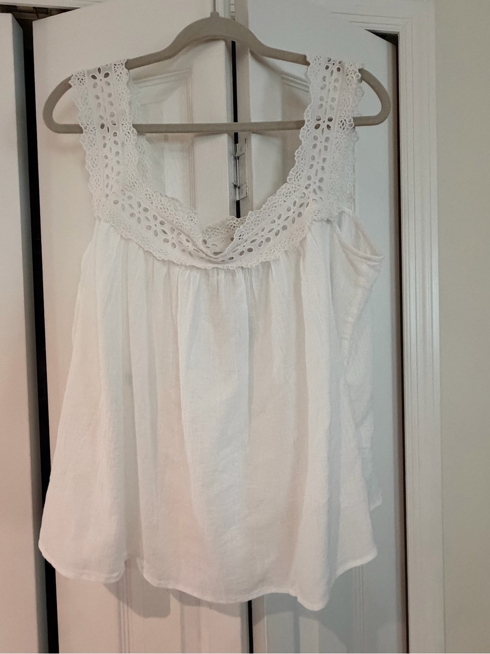 LOFT White Crochet-Trim Sleeveless Camisole